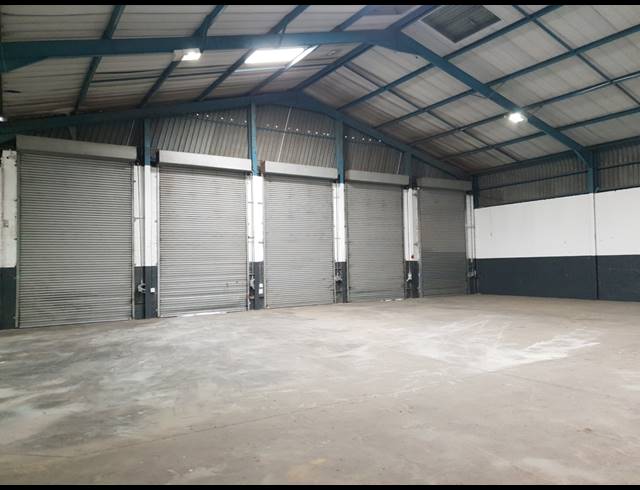 3,260M² WAREHOUSE TO LET IN KILLARNEY GARDENS